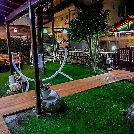 Adalis Hotel